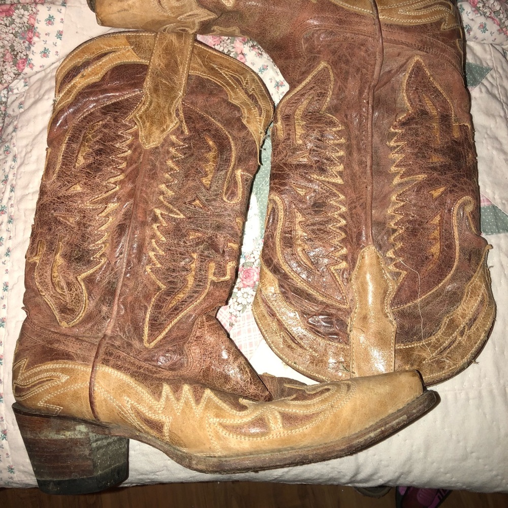 Corral brown boots, western pointed toe